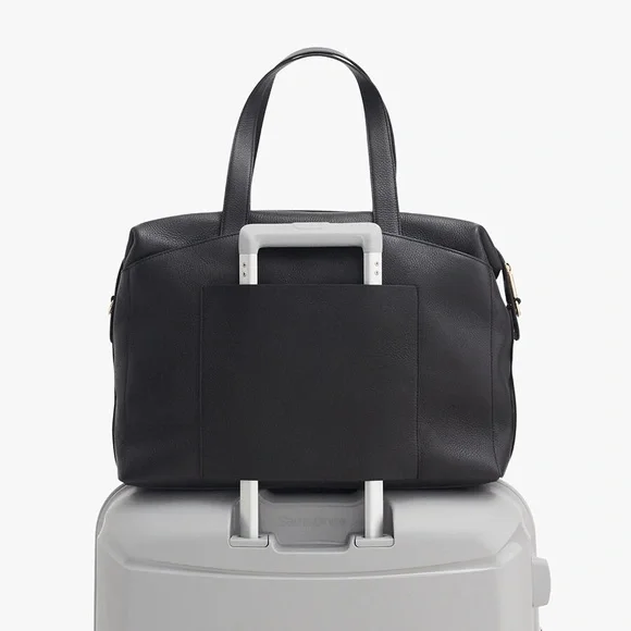 New Cuyana Overnight Leather Bag - Picture 9 of 9